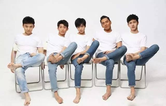 "小戏骨"董子健,刘昊然,王大陆参与的真人秀节目《高能少年团》4月1日